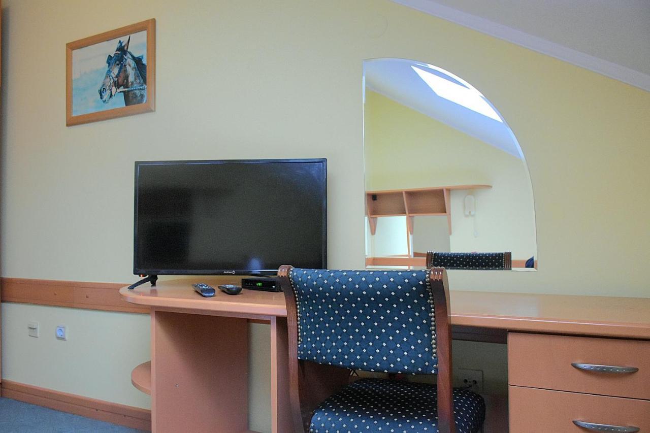 נובי סאד Hotel Lupus מראה חיצוני תמונה